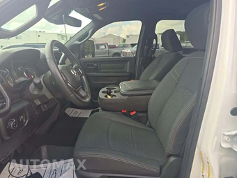 2026 Ram 3500 Tradesman Crew Cab Long Bed DRW - miniatura 6
