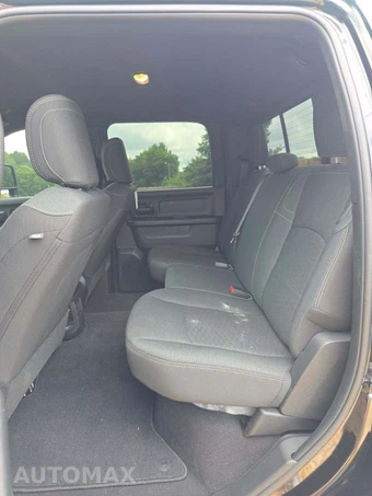 2026 Ram 3500 Tradesman Crew Cab Long Bed DRW - miniatura 13