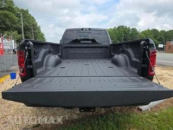 2026 Ram 3500 Tradesman Crew Cab Long Bed DRW - miniatura 14