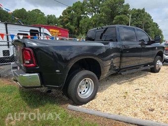 2026 Ram 3500 Tradesman Crew Cab Long Bed DRW - miniatura 3