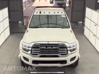 2026 Ram 5500 Cab Chassis Big Horn Crew Cab DRW - miniatura 18