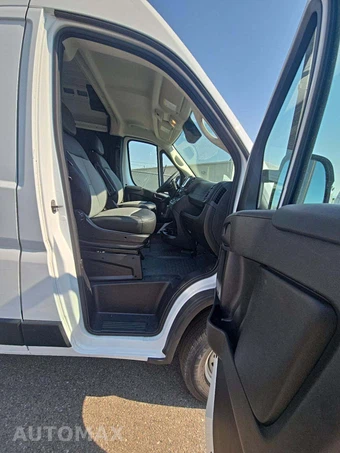 2026 Ram ProMaster 2500 Cargo Van Tradesman w/Passenger Seat High Roof 159.0" WB - miniatura 18
