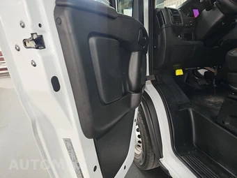 2026 Ram ProMaster 2500 Cargo Van Tradesman w/Passenger Seat Low Roof 136.0" WB - miniatura 9