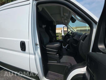 2026 Ram ProMaster 2500 Cargo Van Tradesman w/Passenger Seat Low Roof 136.0" WB - miniatura 18