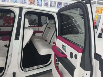 2026 Rolls-Royce Cullinan – miniatura 12