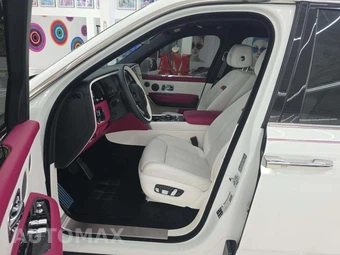 2026 Rolls-Royce Cullinan – miniatura 9