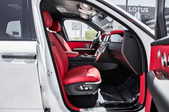 2026 Rolls-Royce Cullinan - miniatura 33