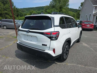 2026 Subaru Forester Premium - miniatura 3
