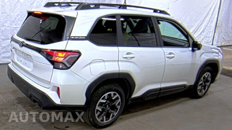 2026 Subaru Forester Premium - miniatura 4
