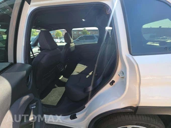 2026 Subaru Forester Premium - miniatura 10