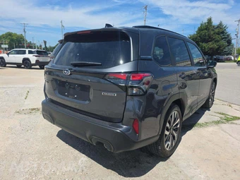 2026 Subaru Forester Touring - miniatura 3