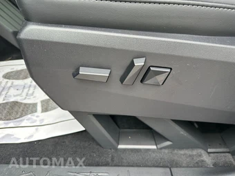 2026 Tesla Cybertruck Crew Cab Medium Bed - miniatura 12