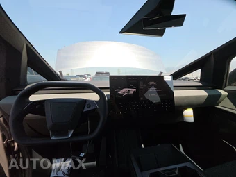 2026 Tesla Cybertruck Crew Cab Medium Bed - miniatura 11