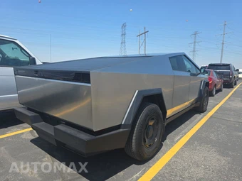2026 Tesla Cybertruck Crew Cab Medium Bed - miniatura 4
