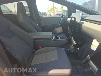 2026 Tesla Cybertruck Crew Cab Medium Bed - miniatura 8