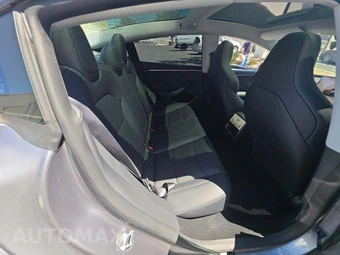 2026 Tesla Model 3 Performance - miniatura 13