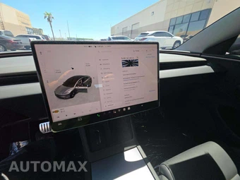 2026 Tesla Model 3 Performance - miniatura 7