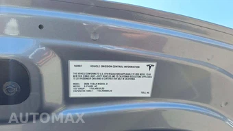2026 Tesla Model 3 Performance - miniatura 19