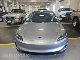 2026 Tesla Model 3 Performance - miniatura 2