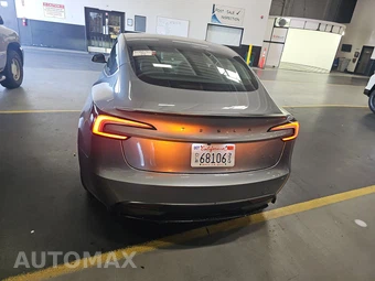 2026 Tesla Model 3 Performance - miniatura 5