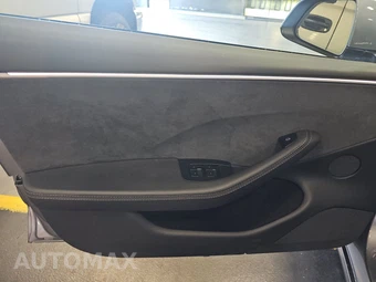 2026 Tesla Model 3 Performance - miniatura 9