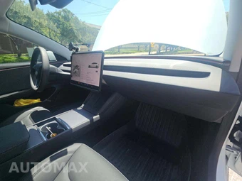 2026 Tesla Model 3 Premium – miniatura 19