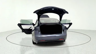 2026 Tesla Model 3 Premium - miniatura 17