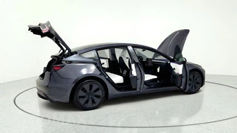 2026 Tesla Model 3 Premium - miniatura 19