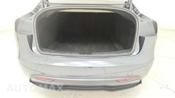 2026 Tesla Model 3 Premium - miniatura 29