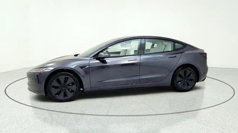 2026 Tesla Model 3 Premium - miniatura 4