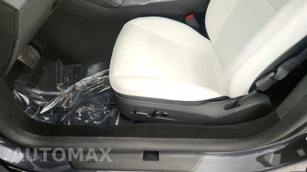 2026 Tesla Model 3 Premium - miniatura 48