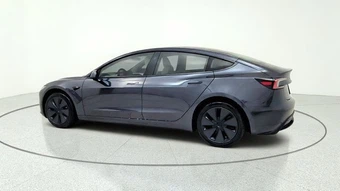 2026 Tesla Model 3 Premium - miniatura 5