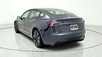 2026 Tesla Model 3 Premium - miniatura 6