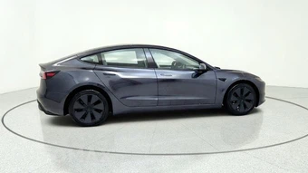 2026 Tesla Model 3 Premium - miniatura 9