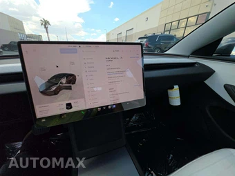2026 Tesla Model 3 Premium – miniatura 7