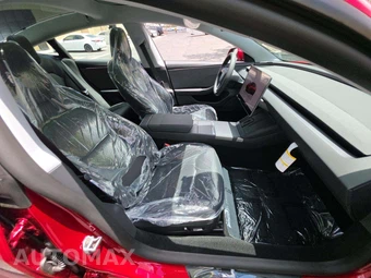 2026 Tesla Model 3 Premium – miniatura 15