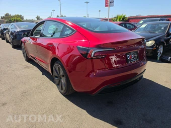 2026 Tesla Model 3 Premium – miniatura 2