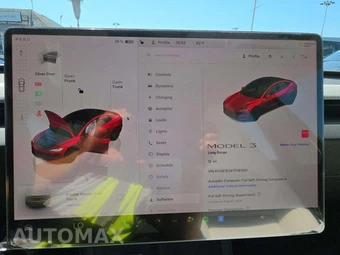 2026 Tesla Model 3 Premium – miniatura 9