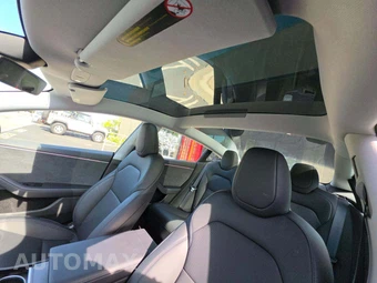 2026 Tesla Model 3 Premium – miniatura 11