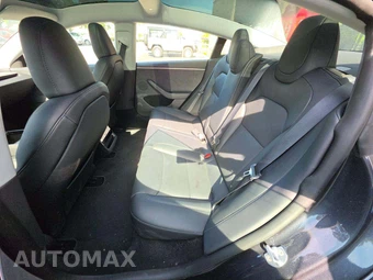 2026 Tesla Model 3 Premium – miniatura 13