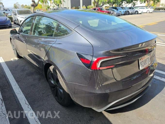 2026 Tesla Model 3 Premium – miniatura 2