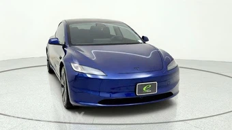 2026 Tesla Model 3 Standard - miniatura 2
