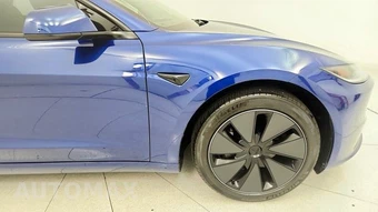 2026 Tesla Model 3 Standard - miniatura 21
