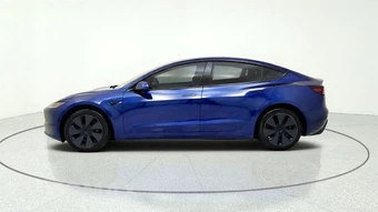 2026 Tesla Model 3 Standard - miniatura 5