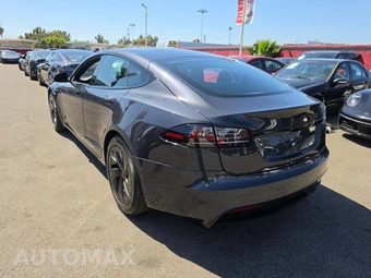 2026 Tesla Model S - miniatura 2