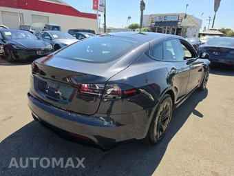 2026 Tesla Model S - miniatura 3