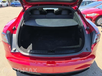 2026 Tesla Model S - miniatura 14
