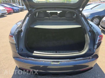 2026 Tesla Model S - miniatura 14