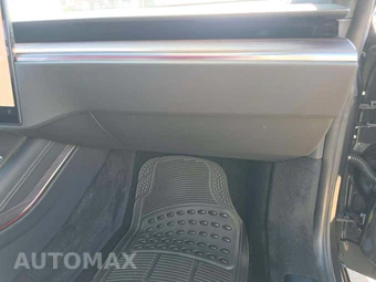 2026 Tesla Model S - miniatura 19