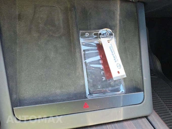 2026 Tesla Model S - miniatura 8